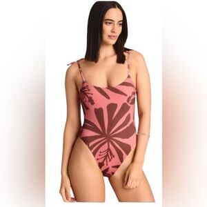 Vitamin A Women’s One Piece Swimsuit. NWOT. Size XL